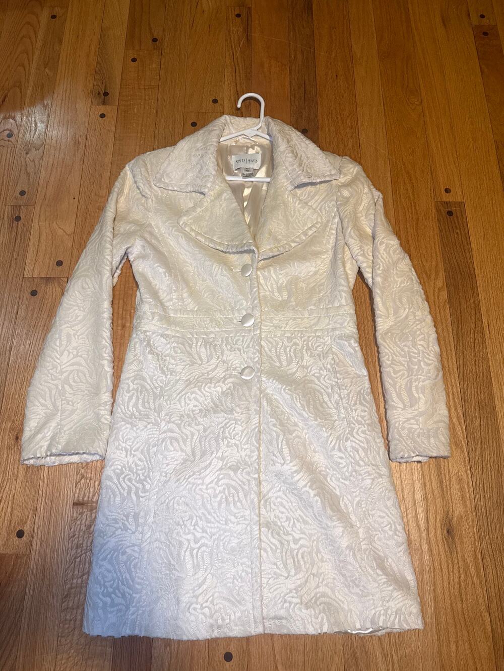 White House Black Market Coat Women’s S Ivory Jacquard Textured Floral Dress